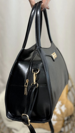 Torebka damska MONNARI kuferek czarna 