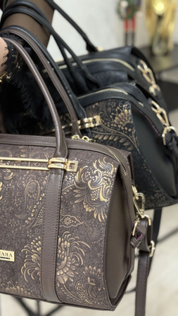 Torebka damska Chiara kuferek czarno - złota 