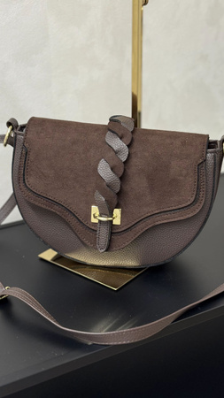 Torebka damska z klapką – zamszowa struktura i pleciony pasek Beż Laura biaggi